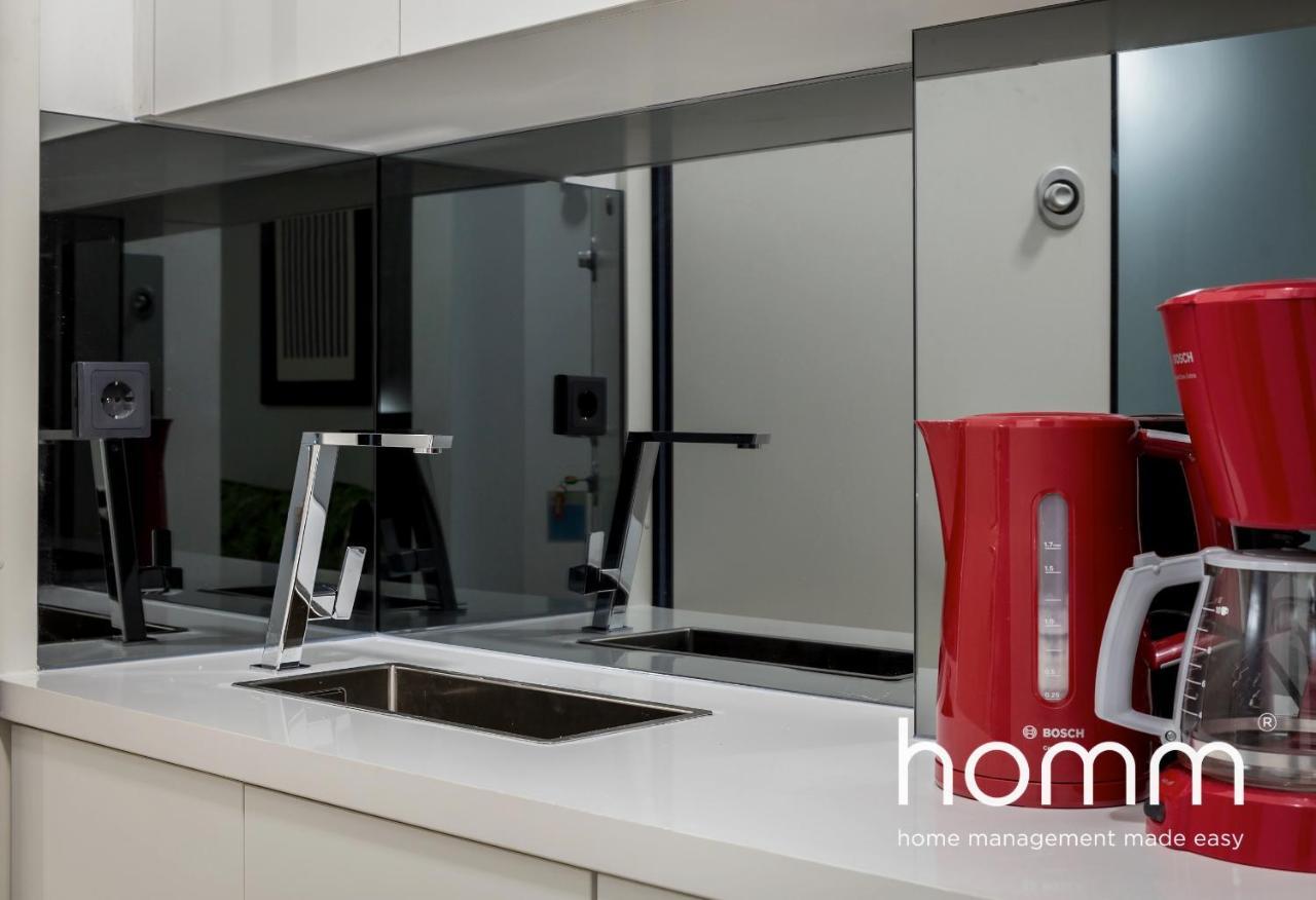 35M² Homm Impressive Apartment In Aten Exteriör bild